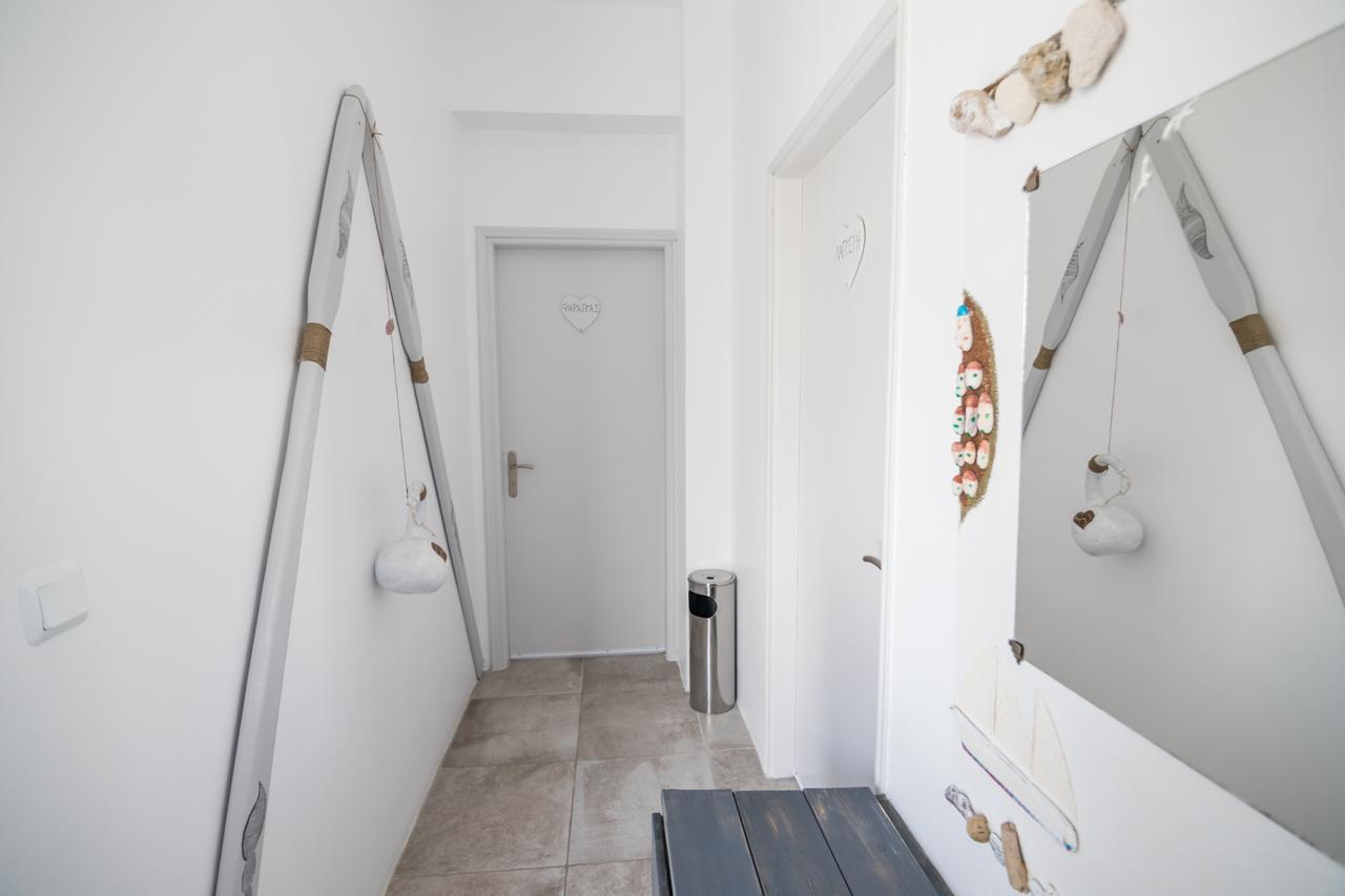 נאוסה Irini Rooms מראה חיצוני תמונה